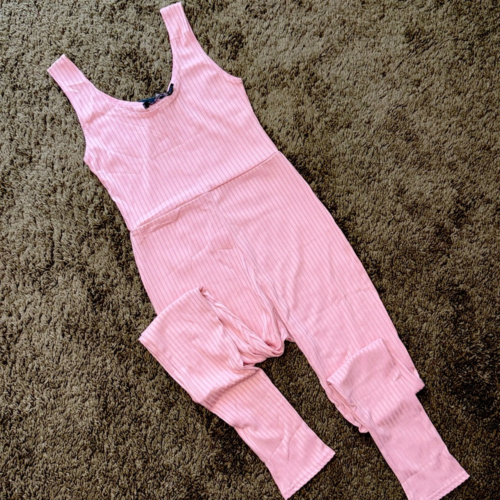 Pink Ribbed Sleeveless Jumpsuit
